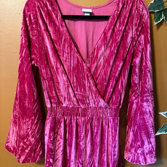 pink velour jumpsuit - Picture 5 of 9